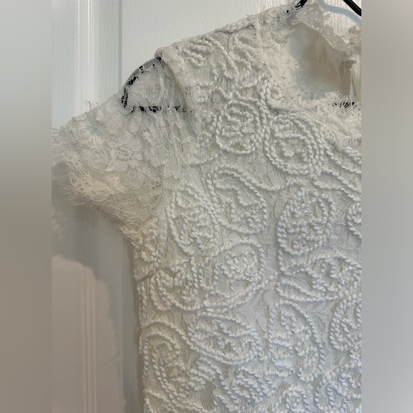 Zara short lace elegant dress - Picture 3 of 5